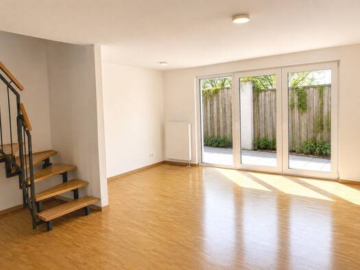 Doppelhaushälfte zur Miete 1.970 € 4 Zimmer 117,3 m² 116,5 m² Grundstück frei ab 01.09.2026 Hechtsheim Mainz 55129