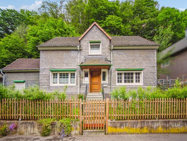Einfamilienhaus zum Kauf 329.000 € 4 Zimmer 140 m² 1.395 m² Grundstück Burg Solingen 42659