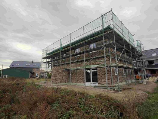 Doppelhaushälfte zur Miete - Erstbezug 1.700 € 4 Zimmer 105 m² 312 m² Grundstück frei ab 01.07.2026 Seestermühe 25371