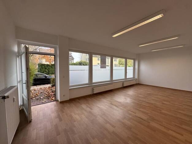 Laden zum Kauf provisionsfrei 1.545 € 2 Zimmer 64,1 m² Verkaufsfläche Hiltrops Kamp 4 Steele Stadtbezirk VII 45276