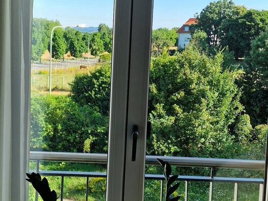Wohnung zur Miete 2.290 € 4 Zimmer 105 m² Geschoss 2/3 frei ab sofort Im Brombeerfeld 1 Kalbach Frankfurt am Main 60437