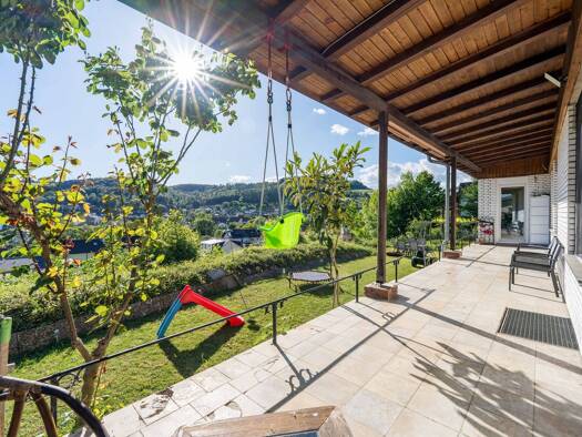 Einfamilienhaus zum Kauf 499.000 € 5 Zimmer 214 m² 1.031 m² Grundstück Gurtweil Waldshut-Tiengen 79761