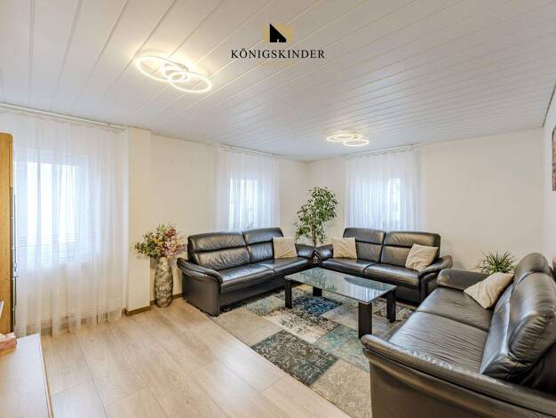 Mehrfamilienhaus zum Kauf 799.000 € 12 Zimmer 258,7 m² 650 m² Grundstück frei ab sofort Hochberg Remseck am Neckar 71686