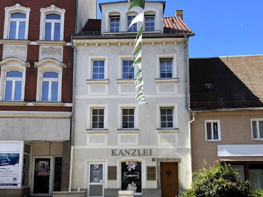 Reihenmittelhaus zum Kauf 170.000 € 7 Zimmer 155 m² 220 m² Grundstück Altriesa Riesa 01589