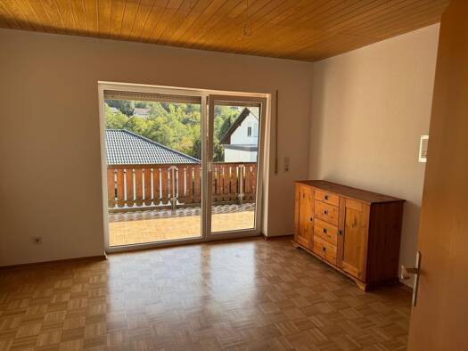 Wohnung zur Miete 1.150 € 5 Zimmer 140 m² Geschoss 1/3 frei ab sofort Langwiesenstraße 1 Seelbach Herborn 35745