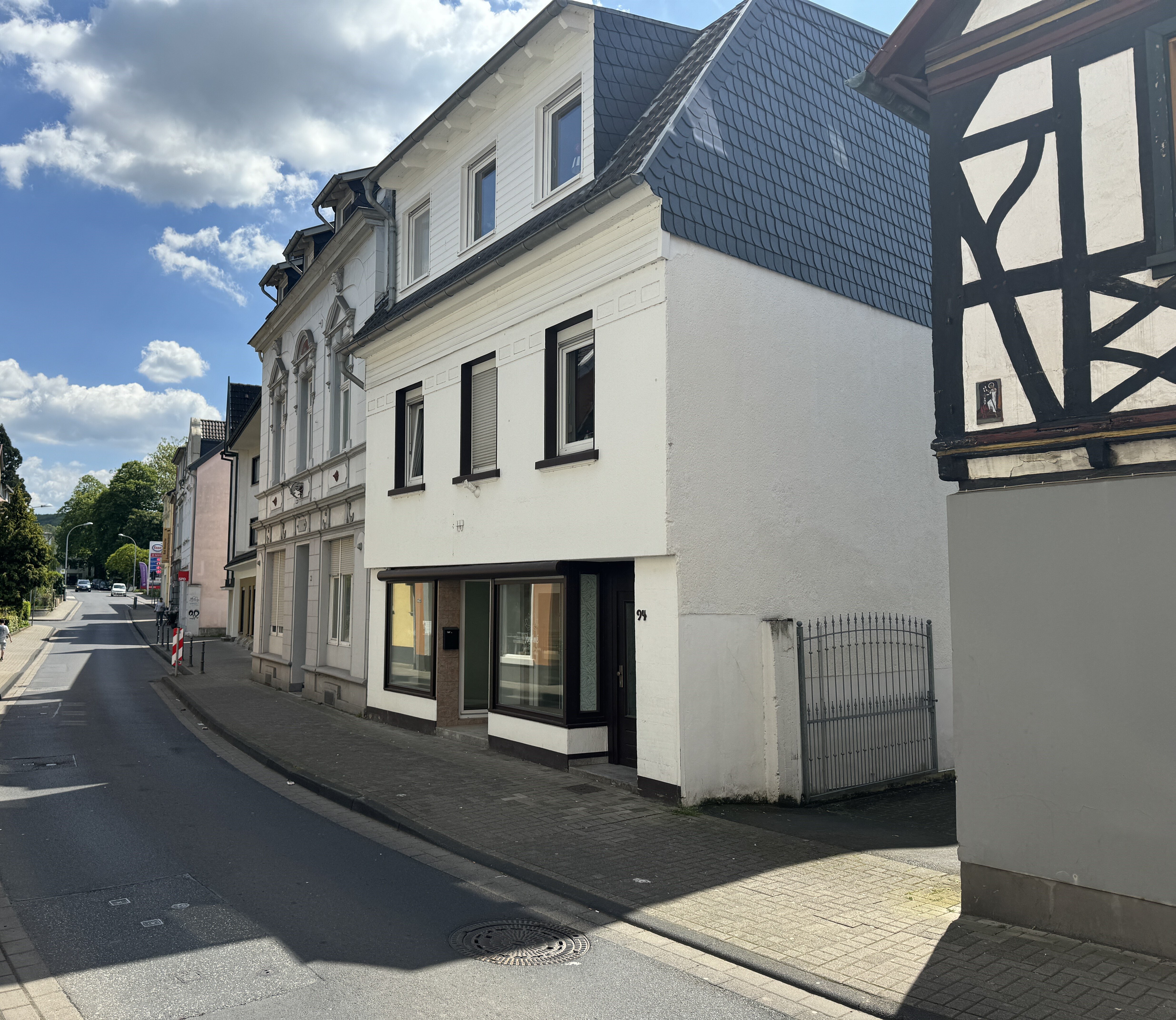 Haus zum Kauf 455.000 € 7 Zimmer 221 m²<br/>Wohnfläche 257 m²<br/>Grundstück Bad Honnef Bad Honnef 53604