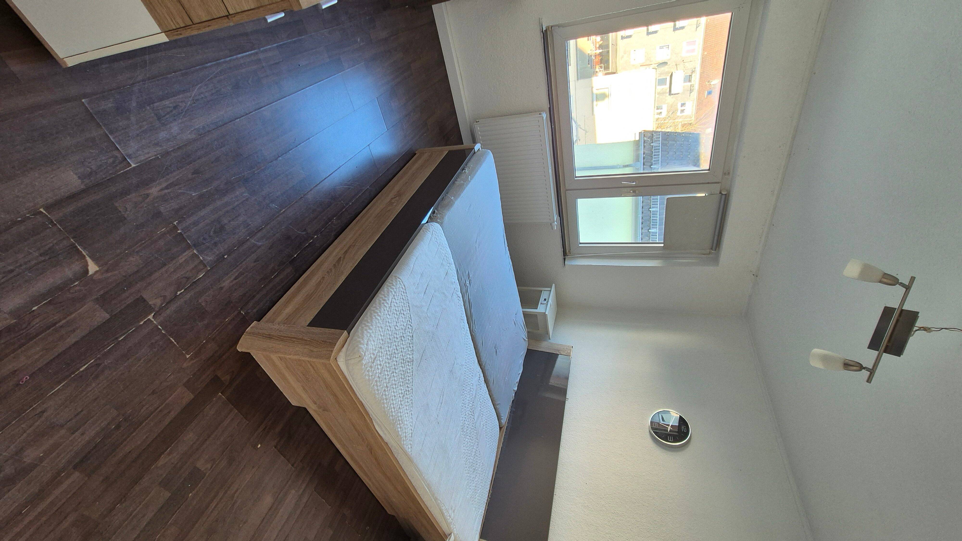 Property thumbnail 9