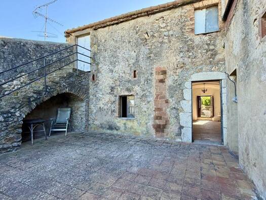 Haus zum Kauf 395.000 € 433 m² 184 m² Grundstück Bellcaire d'Emporda 17141