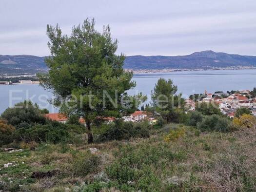 Wohn- und Gewerbegrundstück zum Kauf 300.000 € Trogir 21220