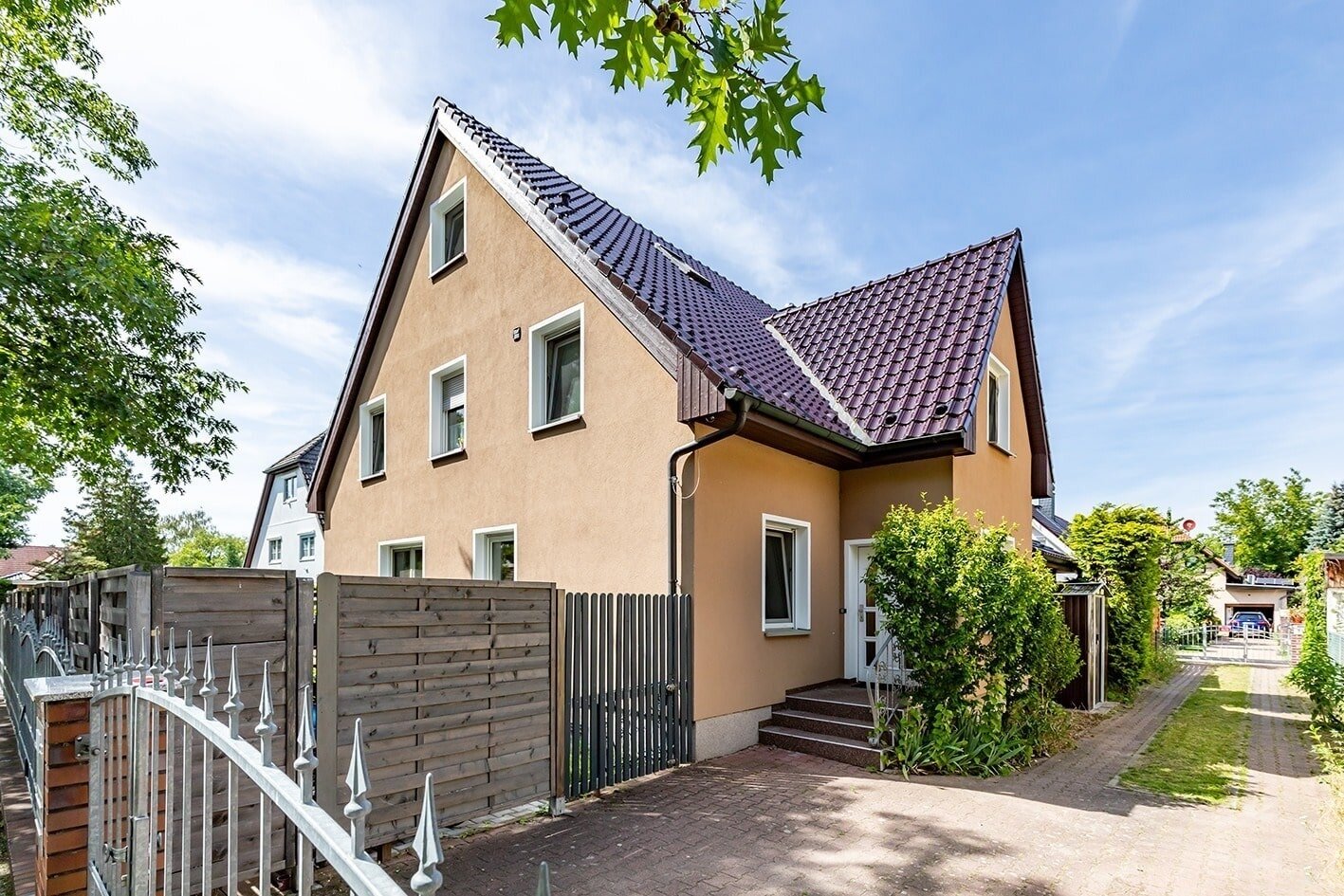 Mehrfamilienhaus zum Kauf 719.000 € 8 Zimmer 208 m²<br/>Wohnfläche 623 m²<br/>Grundstück 01.02.2025<br/>Verfügbarkeit Johannisthal Berlin 12487