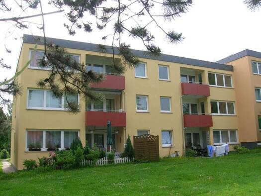 Wohnung zur Miete 579 € 4 Zimmer 93 m² 1. Geschoss Emil-Zeiß-Straße 13 Barntrup Barntrup 32683