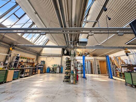 Lagerhalle zur Miete 1.995 € 403 m² Lagerfläche teilbar ab 150 m² Villingen Villingen-Schwenningen 78050