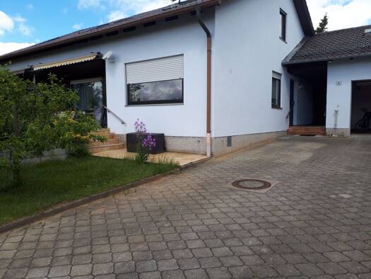 Wohnung zur Miete 590 € 3 Zimmer 80 m² Geschoss -2/1 frei ab 01.12.2026 Batzhausen Seubersdorf in der Oberpfalz 92358