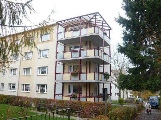 Wohnung zur Miete 320 € 3 Zimmer 58,3 m² 2. Geschoss frei ab sofort Dr.-Otto-Nuschke-Straße 21 Zeulenroda Zeulenroda-Triebes 07937