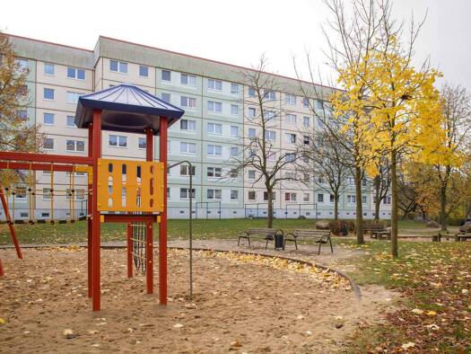 Wohnung zur Miete 411 € 3 Zimmer 62,9 m² 4. Geschoss Eichenstr. 16 Lindenberg Neubrandenburg 17033