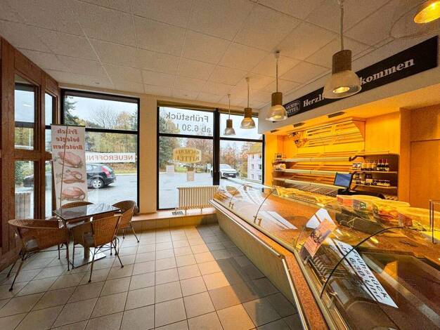 Verkaufsfläche zur Miete 381 € 2 Zimmer 25 m² Verkaufsfläche Barbara-Uthmann-Straße 19 Schwarzenberg 08340