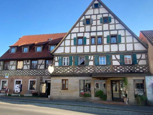 Hotel zum Kauf 12 Zimmer 1.200 m² Grundstück Emskirchen Emskirchen 91448