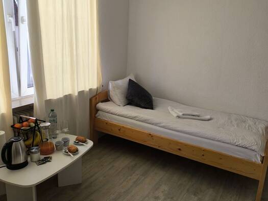 WG-Zimmer zur Miete 1.500 € 14 m² Geschoss -1/3 frei ab sofort St Leonhard Weiterer Innenstadtgürtel West / Nord / Ost 90439