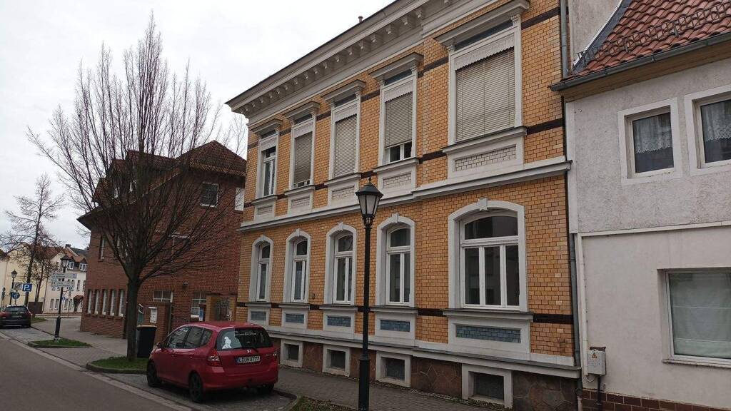 Maisonette zur Miete 631 € 3 Zimmer 60,1 m² 2. Geschoss frei ab 01.05.2026 Marktstraße 3 Zwenkau 04442