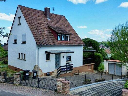 Doppelhaushälfte zum Kauf 209.000 € 5 Zimmer 137 m² 550 m² Grundstück Klingenmünster 76889