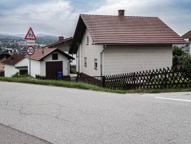 Einfamilienhaus zum Kauf 130.000 € 2 Zimmer 90 m² 380 m² Grundstück Viechtach Viechtach 94234