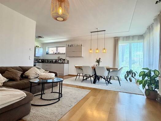 Wohnung zur Miete 1.000 € 3 Zimmer 100 m² 1. Geschoss frei ab 01.10.2026 Heining Passau 94036
