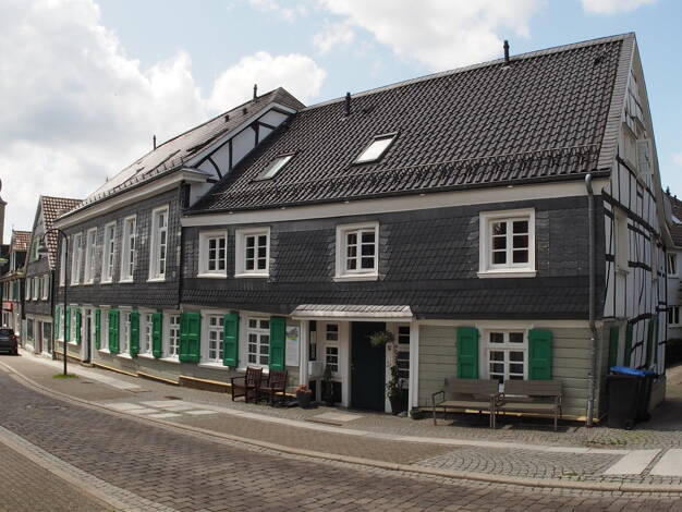 Wohnung zum Kauf provisionsfrei 295.000 € 5 Zimmer 131,6 m² EG Lüttringhausen Remscheid Lüttringhausen 42899