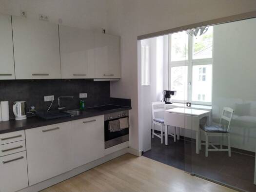 Wohnung zur Miete 1.200 € 2 Zimmer 38 m² Geschoss 2/2 frei ab sofort Clayallee 172 Dahlem Berlin 14195