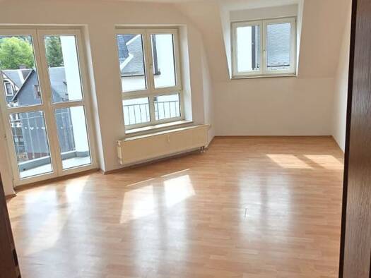 Wohnung zur Miete 460 € 2 Zimmer 62,5 m² Geschoss 3/4 frei ab sofort Bahnhofstraße 7 Steinach 96523