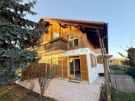 Doppelhaushälfte zum Kauf 198.000 € 4,5 Zimmer 130 m² 411 m² Grundstück frei ab 01.05.2026 Sandersdorf Muldenstein 06794