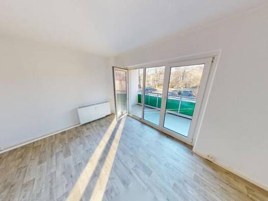Wohnung zur Miete 360 € 2 Zimmer 55 m² 7. Geschoss frei ab 01.01.2027 Am Karbel 48 Altendorf Chemnitz 09116