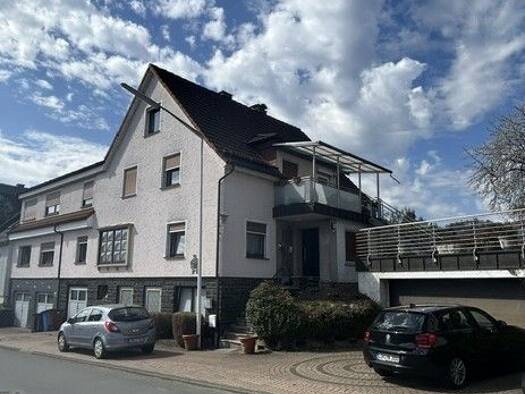 Mehrfamilienhaus zum Kauf 550.000 € 12 Zimmer 450 m² 1.032 m² Grundstück Allendorf Haiger 35708
