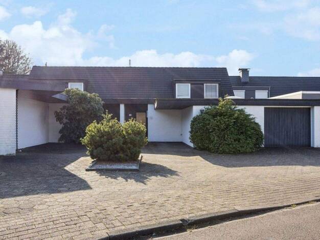 Reihenmittelhaus zum Kauf 329.000 € 3,5 Zimmer 123 m² 498 m² Grundstück Brinkum Stuhr 28816