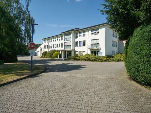 Lagerhalle zur Miete 5.886 € 1.126 m² Lagerfläche Geldern Geldern 47608