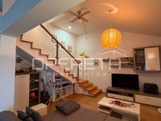 Haus zum Kauf 350.000 € 7 Zimmer 332 m² Zabok