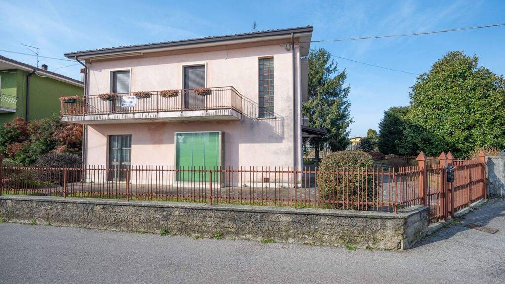 Haus zum Kauf 248.000 € 4 Zimmer 140 m² 250 m² Grundstück Costermano sul Garda 37010