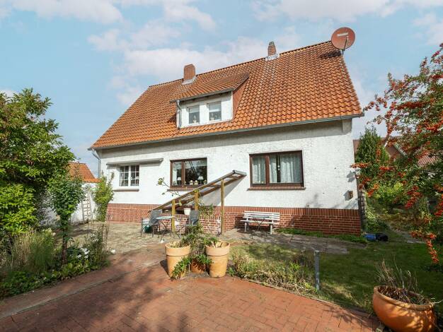 Einfamilienhaus zum Kauf 175.000 € 8 Zimmer 121,6 m² 1.071 m² Grundstück Haldem Stemwede 32351