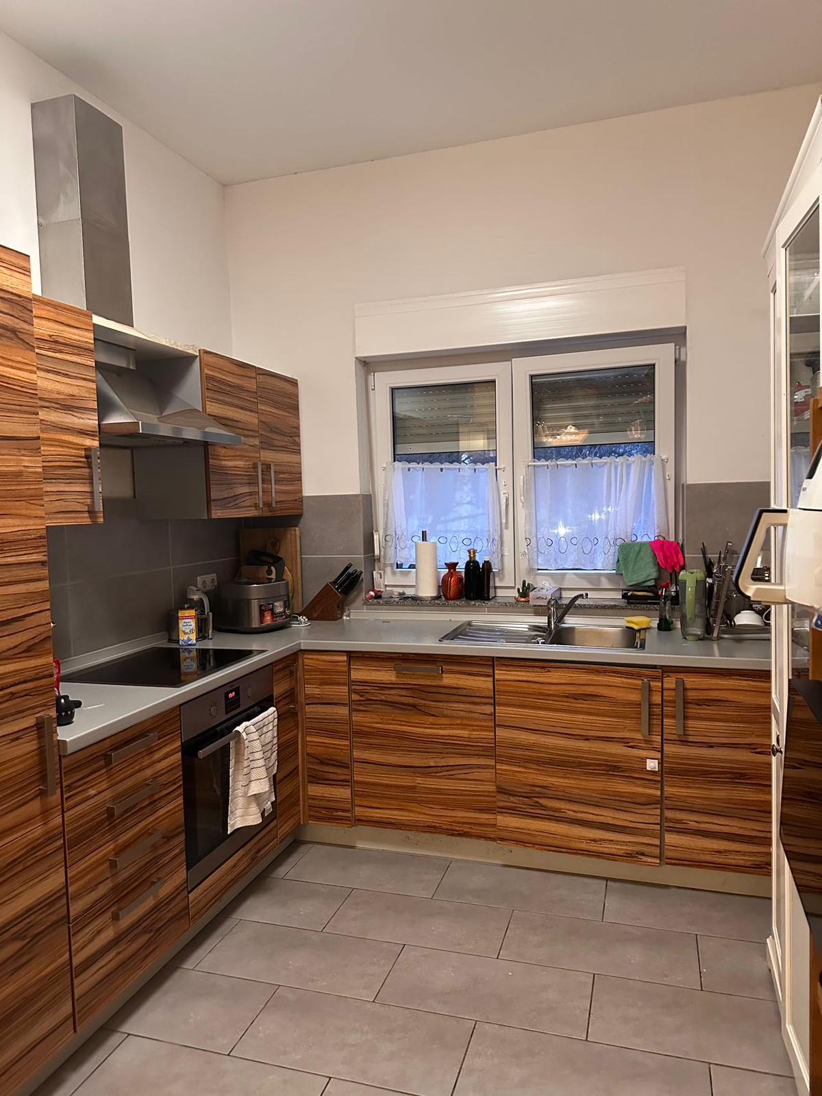 Wohnung zur Miete 1.350 € 4 Zimmer 118 m²<br/>Wohnfläche 1.<br/>Geschoss 01.03.2025<br/>Verfügbarkeit Pfalz-Grona-Breite 15b Pfalz-Grona-Breite Göttingen 37081