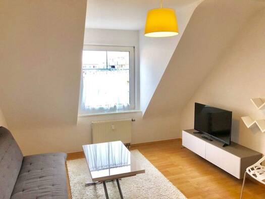 Wohnung zur Miete 450 € 2 Zimmer 32 m² 3. Geschoss frei ab 01.02.2026 Ilversgehofen Erfurt 99086