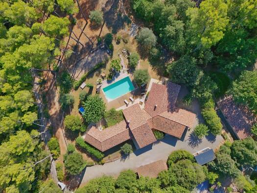 Haus zum Kauf 1.850.000 € 410 m² 7.400 m² Grundstück La Ville Lorgues 83510
