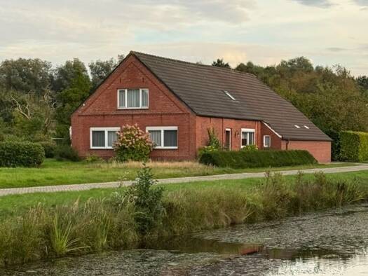 Einfamilienhaus zum Kauf 185.000 € 4 Zimmer 145 m² 1.825 m² Grundstück frei ab sofort Jheringsfehn Moormerland 26802