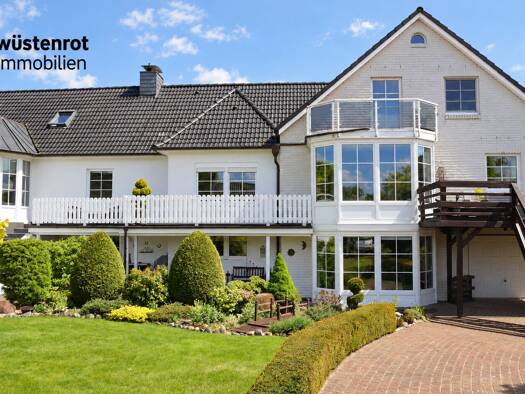 Mehrfamilienhaus zum Kauf 899.000 € 13 Zimmer 246,4 m² 943 m² Grundstück Kücknitz Lübeck 23569