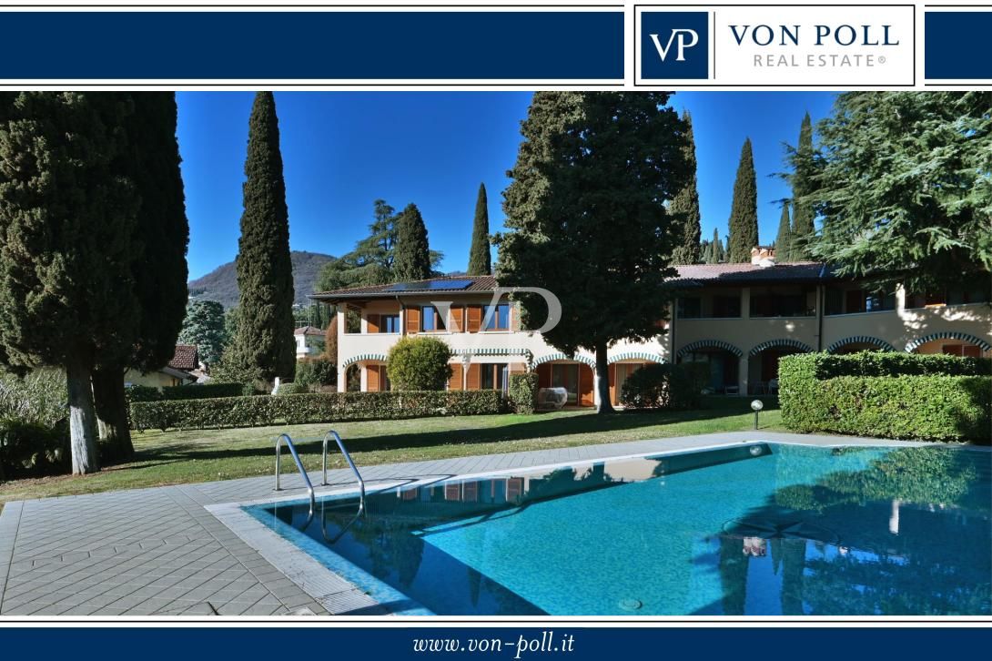 Reihenmittelhaus zum Kauf 798.000 € 8,5 Zimmer 175 m²<br/>Wohnfläche 413 m²<br/>Grundstück ab sofort<br/>Verfügbarkeit Roma Gardone Riviera 25083