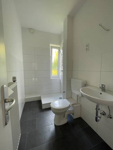 Wohnung zur Miete 409 € 3 Zimmer 60 m² 1. Geschoss Braunschweigstraße 27 Fedderwardergroden Wilhelmshaven 26388