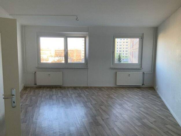 Wohnung zur Miete nur mit Wohnberechtigungsschein 469 € 3 Zimmer 82,2 m² 3. Geschoss frei ab 20.04.2026 Breisgaustr. 37 Grünau-Mitte Leipzig 04209