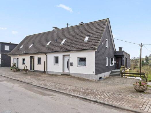Maisonette zum Kauf 149.500 € 4 Zimmer 90 m² Halberbracht Lennestadt 57368