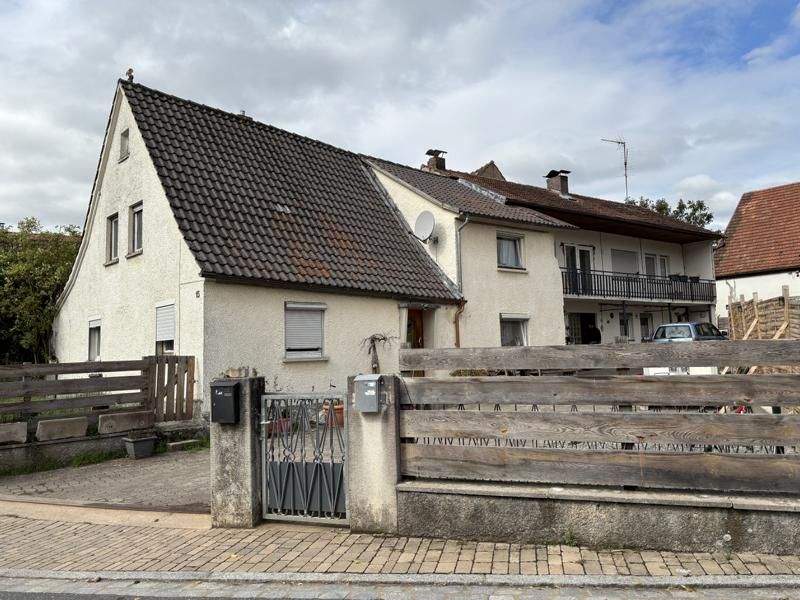 Immobilie in Scheinfeld - Tierhalter aufgepasst !!! Reichlich Platz mit vielen Möglichkeiten in ruhiger Dorflage von Erlabronn - Bild 0