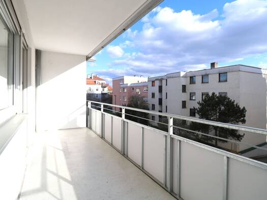 Wohnung zur Miete 890 € 3 Zimmer 78 m² 2. Geschoss frei ab 01.10.2026 Ostenviertel Regensburg 93055