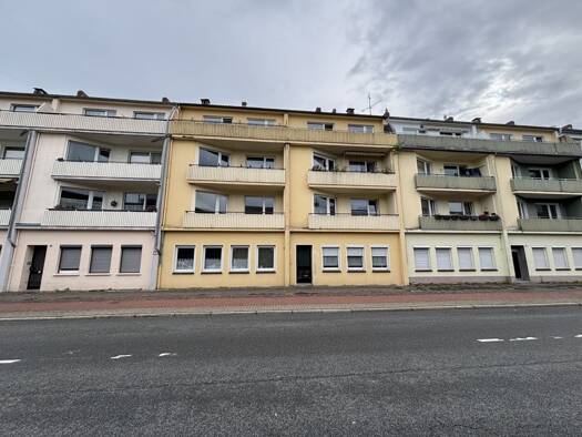 Wohnung zum Kauf 49.000 € 3 Zimmer 64,4 m² 1. Geschoss Innenstadt Wilhelmshaven 26382