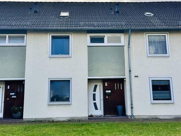 Mehrfamilienhaus zum Kauf provisionsfrei als Kapitalanlage geeignet 330.000 € 4 Zimmer 90,8 m² 210 m² Grundstück Leinhausen Hannover 30419